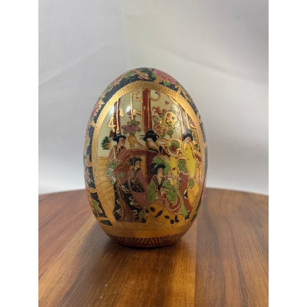 Vintage Hand-Painted Satsuma Egg | Gold Gilt Japanese Porcelain | Geisha Design
